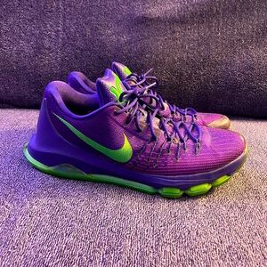 Nike KD 8 “Suit” Size 13 - Court Purple/Green Strike-Vivid Purple-Bright Crimson